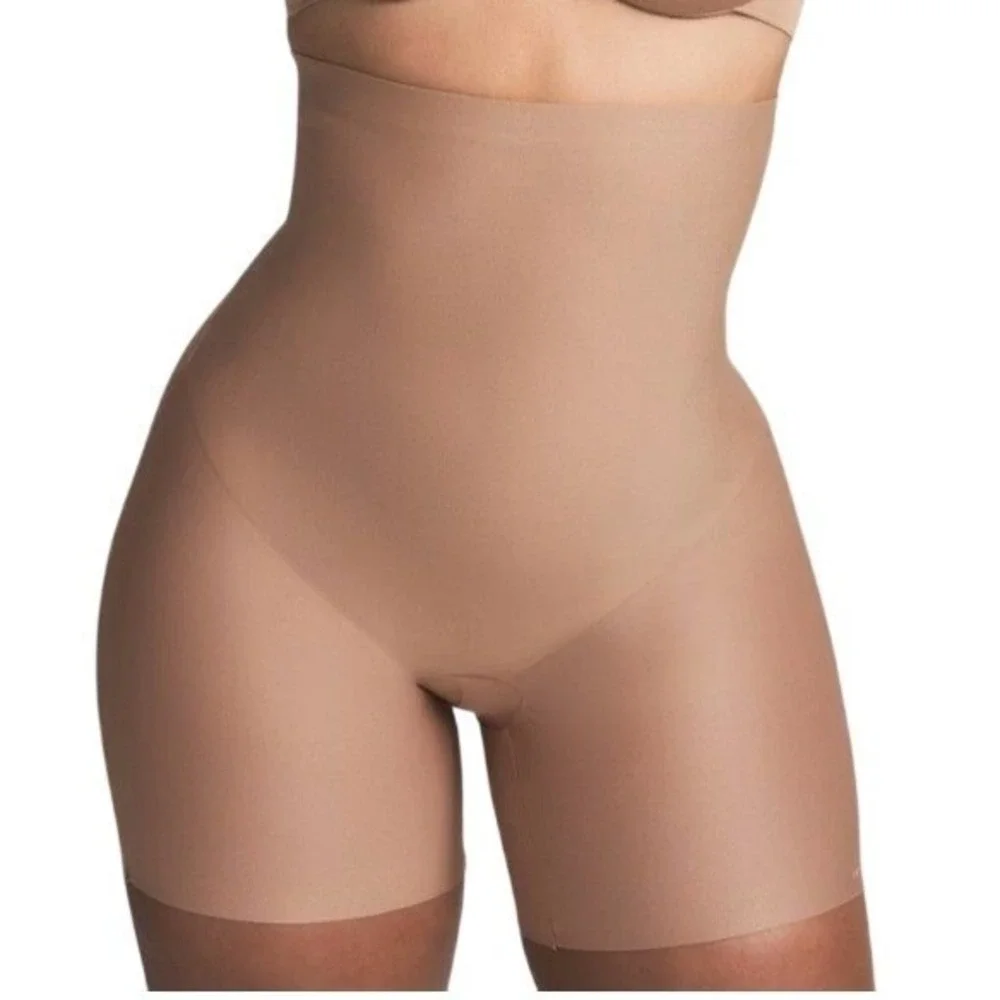 Skims Sienna Core Control High Waisted Short BO-SHO-9552W Shapewear Large
